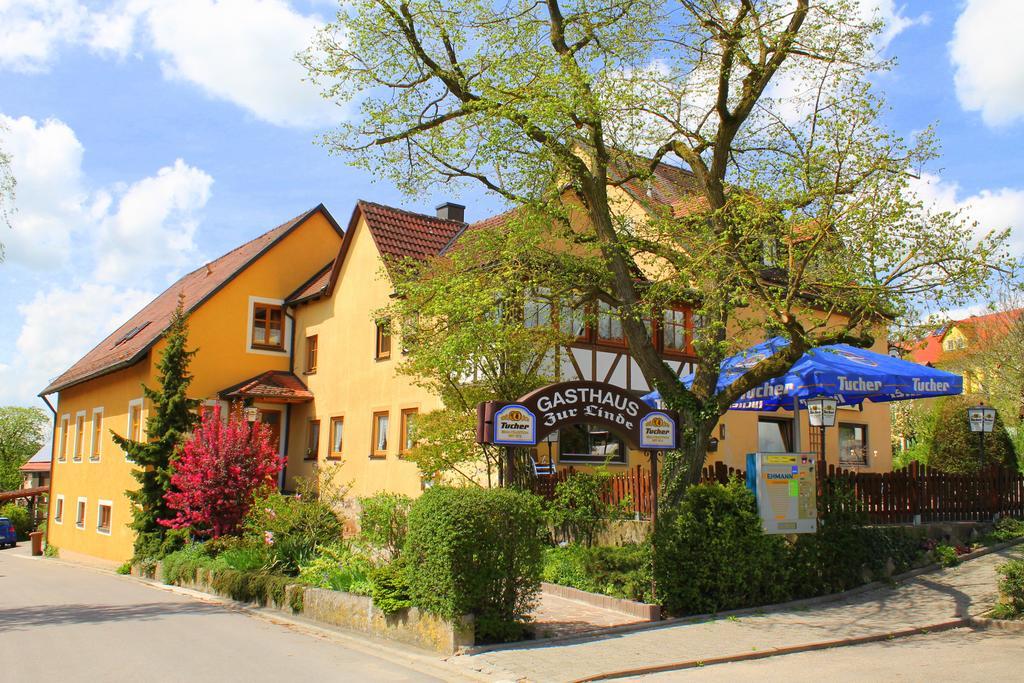 Gasthaus Zur Linde Hotel Rothenburg ob der Tauber Exterior foto